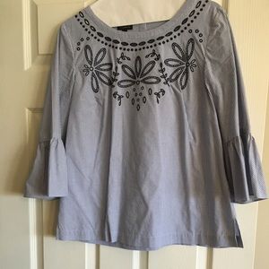 Blue and white top w/embroidery detail